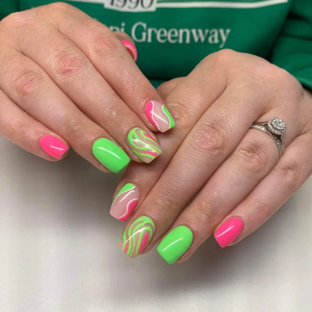 Gel and BIAB nail design by Déise Beauty
