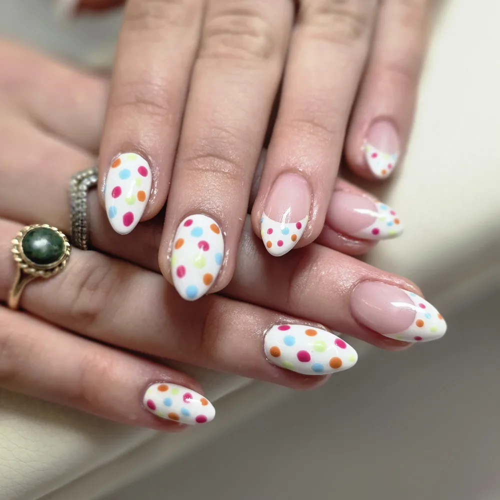 Gel and BIAB nail design by Déise Beauty